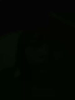 深夜的清纯小萝li露脸展示，想要狼友的的礼物轰炸，脱光了玩奶头，掰开骚穴看特写道具摩擦，让狼友调教好骚